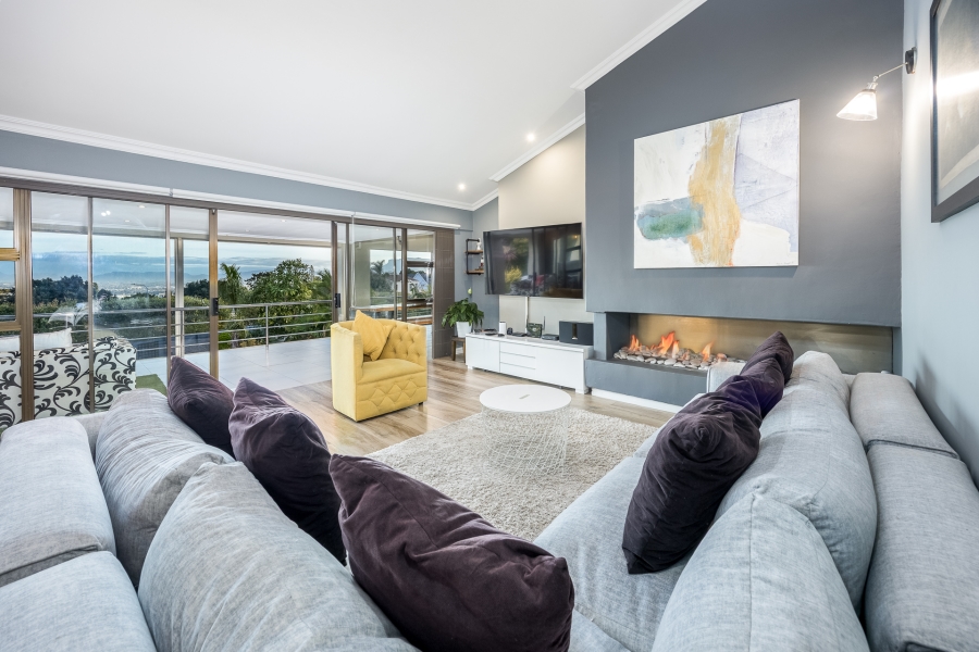 4 Bedroom Property for Sale in Loevenstein Western Cape